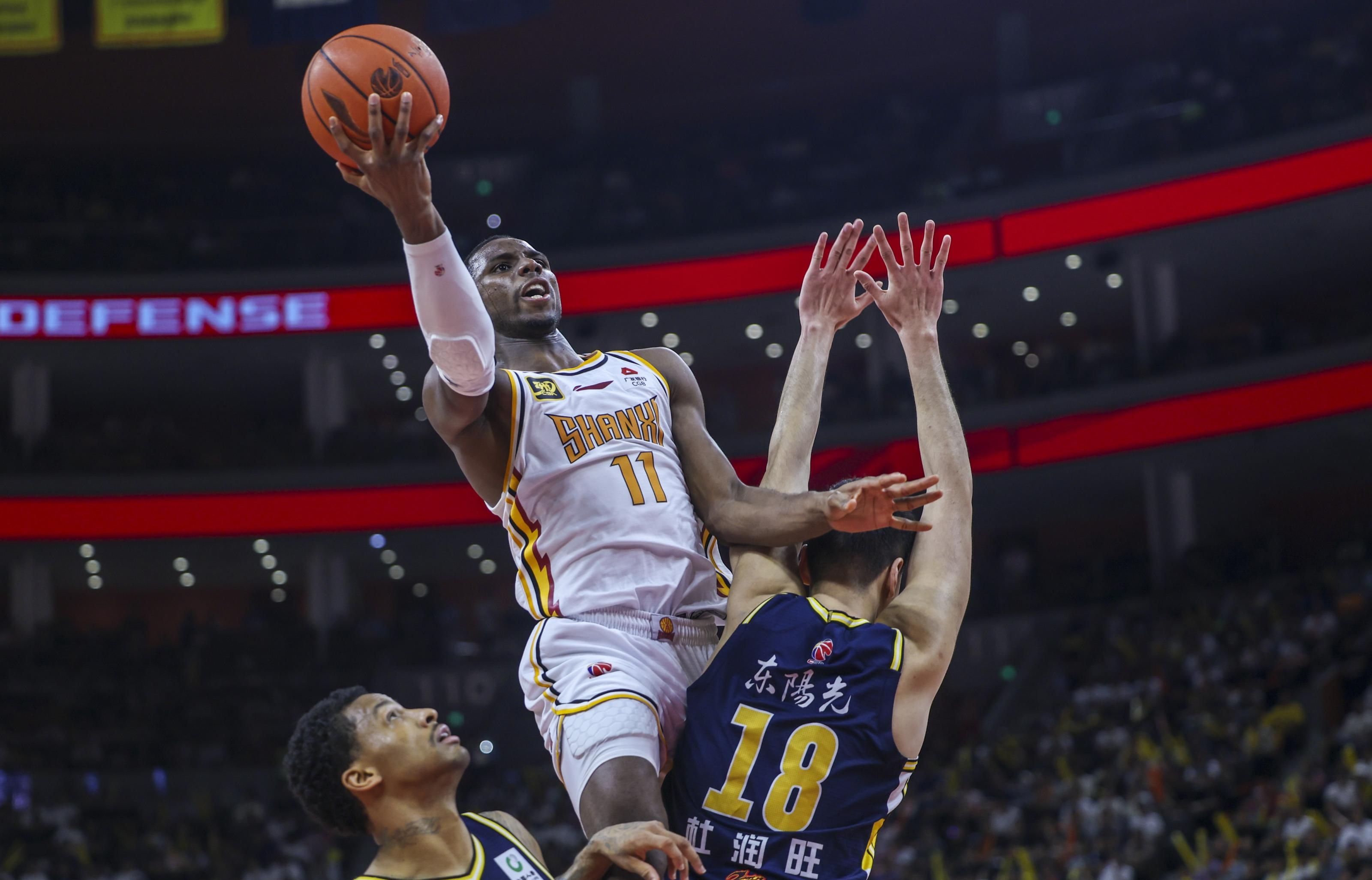 乐鱼-CBA季后赛赛前走向成谜，法兰克福复出首秀，气氛紧张，纪律约束更严格-乐鱼